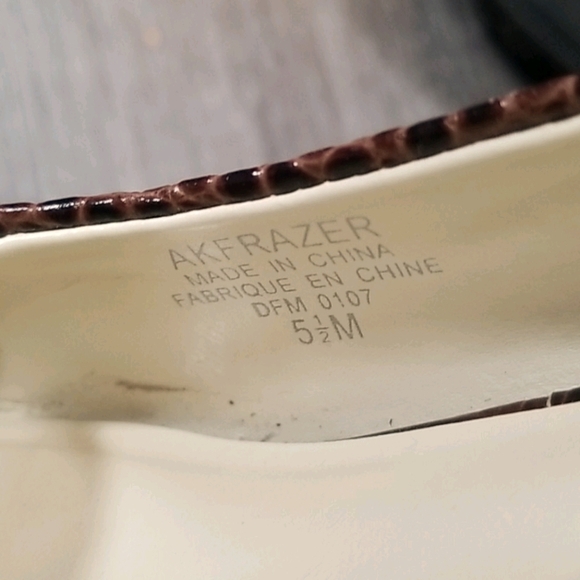 AK Anne Klein iflex Kitten Heel Shoes - Picture 7 of 7